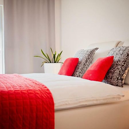 Apartamenty Homely Place - Parking 7 Познань Экстерьер фото