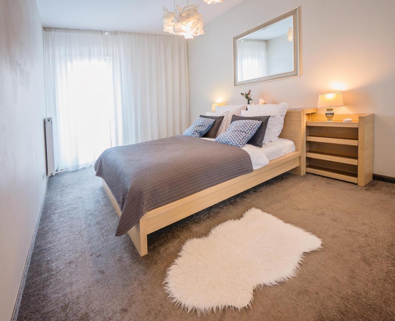 Apartamenty Homely Place - Parking 7 Познань Экстерьер фото
