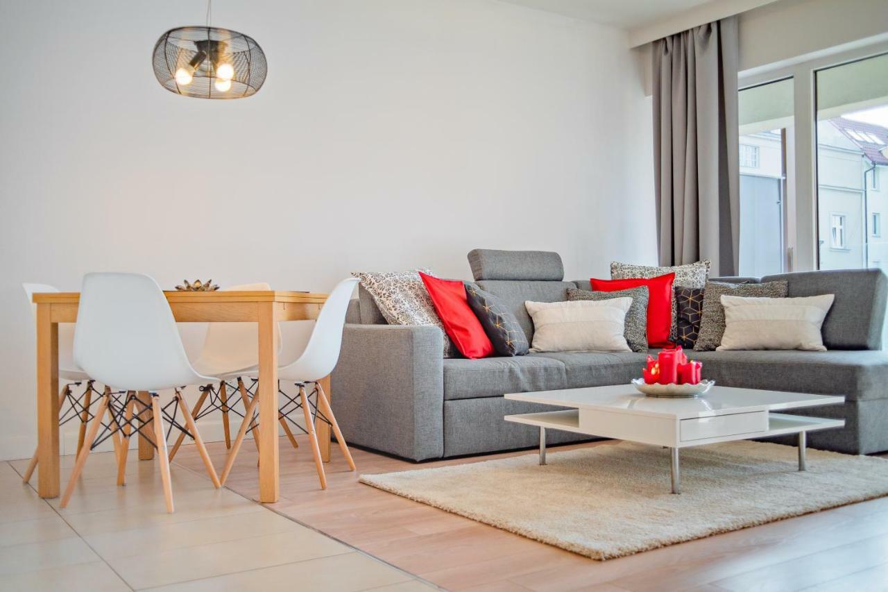 Apartamenty Homely Place - Parking 7 Познань Экстерьер фото